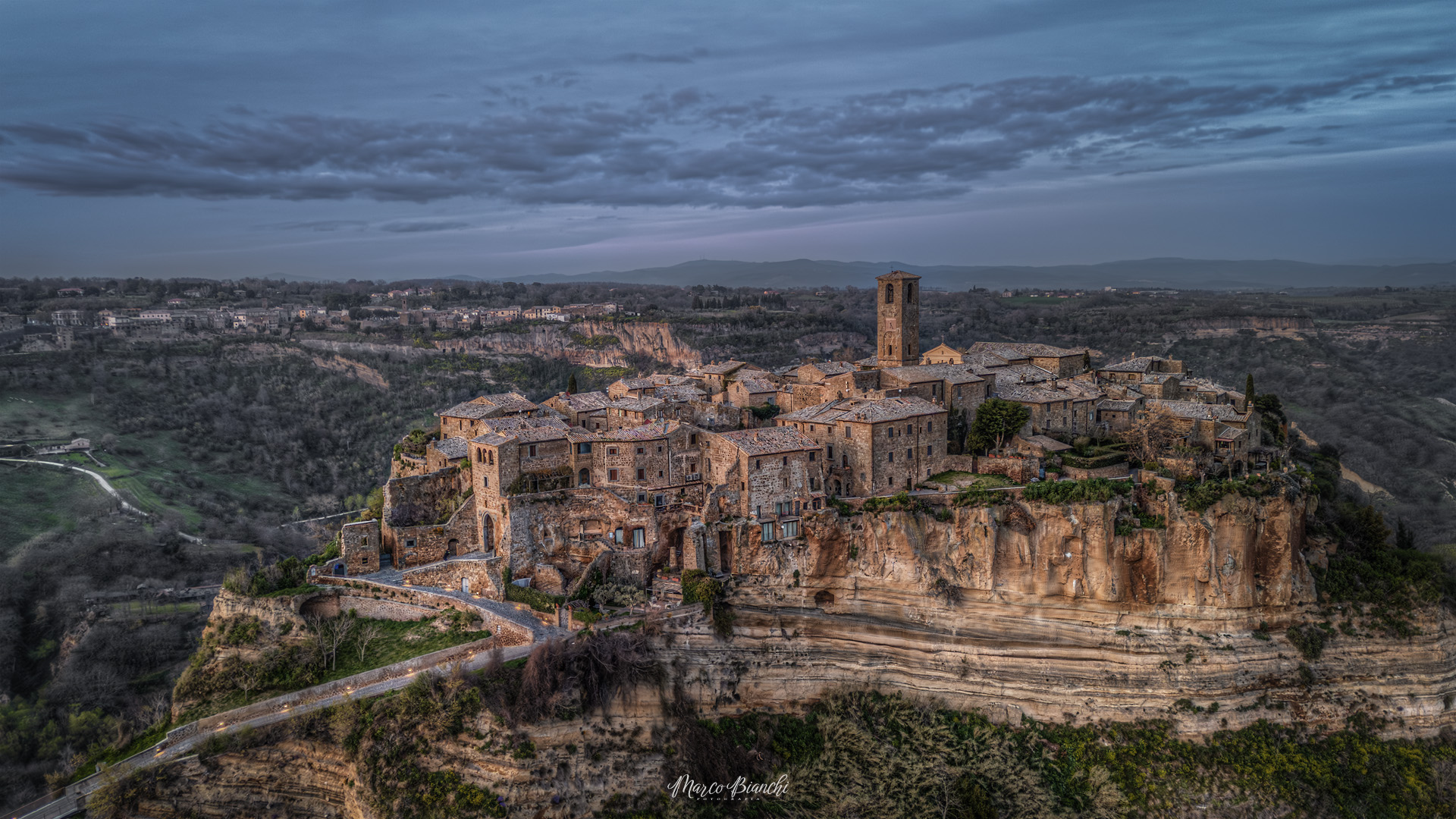 Viaggio nella città che muore: Civita di Bagnoreggio. Viterbo.
